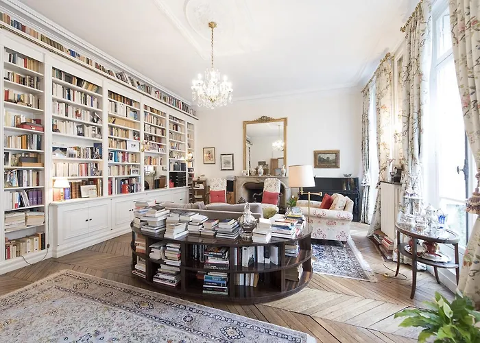 Veeve - Antique Charm By Arc De Triomphe